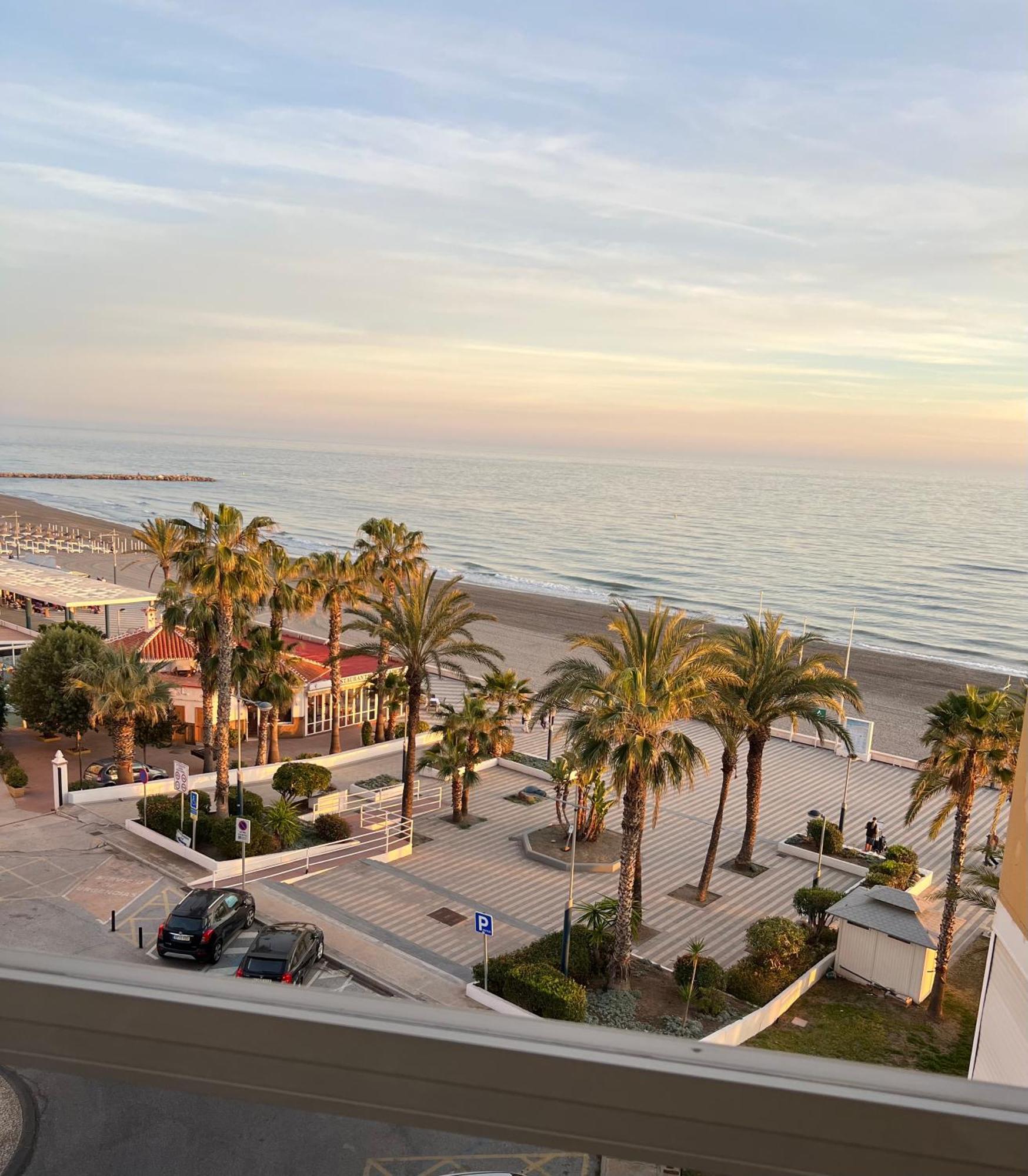 Estudio Mar En Calma, Primera Linea De Playa Con Vistas Al Mar Torrox Zewnętrze zdjęcie